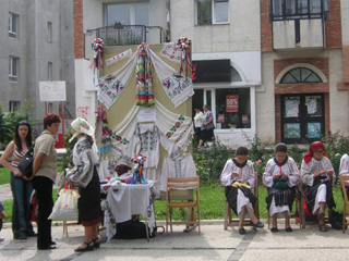 Festivalul cantecului, jocului, portului si mestesugului - Botosani