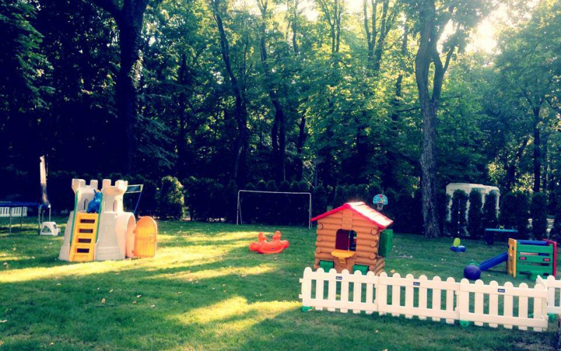 Spaţiu de joacă pentru copii la Summer Wells 2013