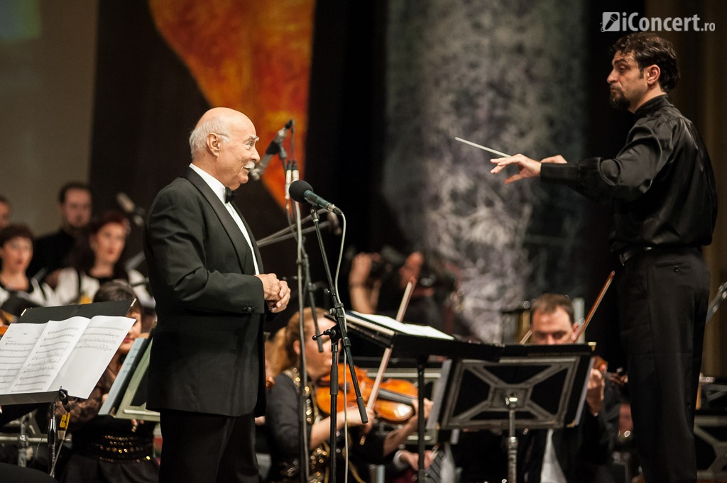 Tudor Gheorghe şi dirijorul Marius Hristescu - Foto: Fabian Radu / iConcert.ro