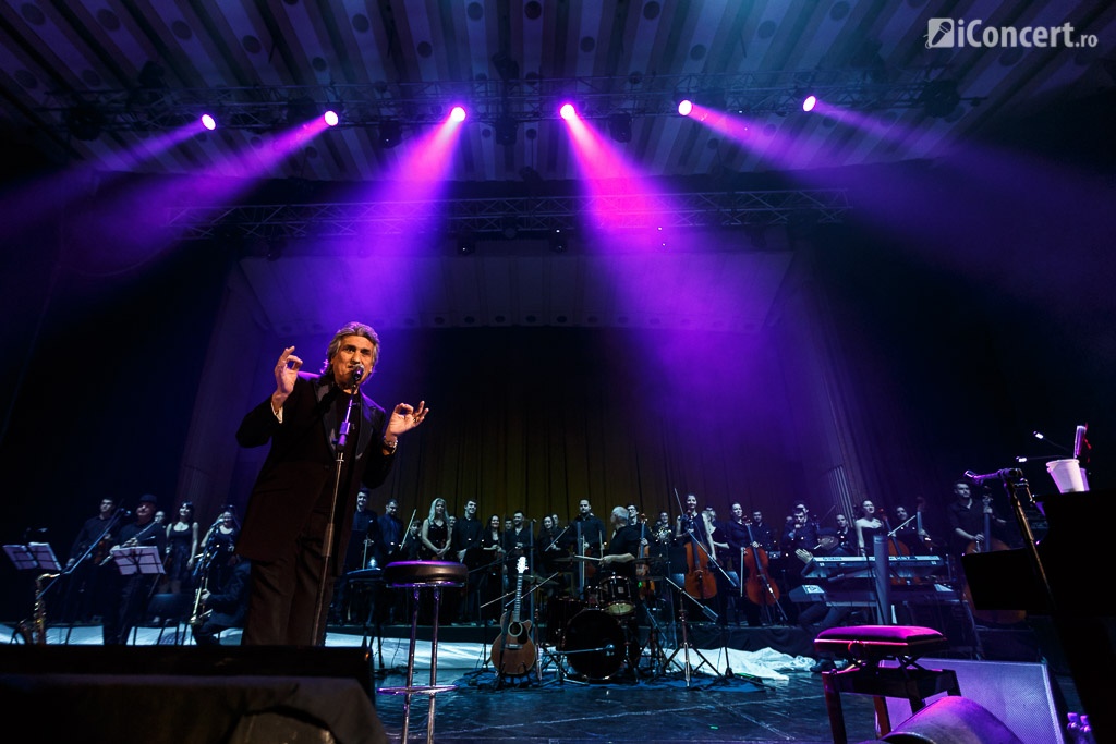 Toto Cutugno alături de Orchestra Simfonică "Surâsul Tinereţii" - Foto: Daniel Robert Dinu / iConcert.ro