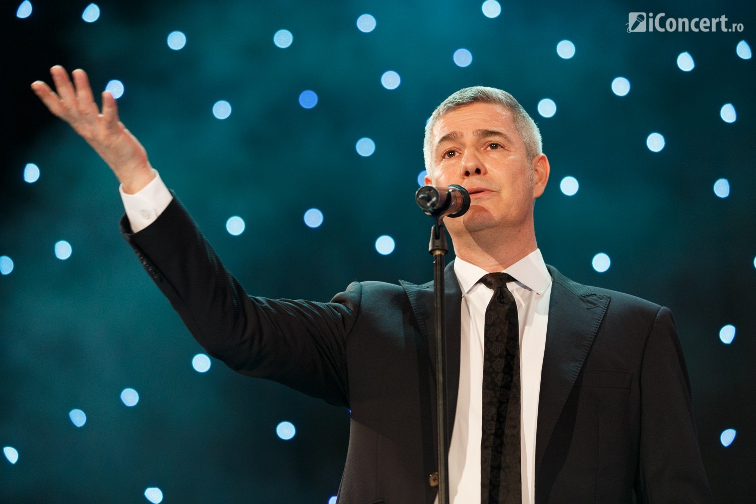 RECENZIE Alessandro Safina la Sala Palatului din Bucuresti iConcert.ro