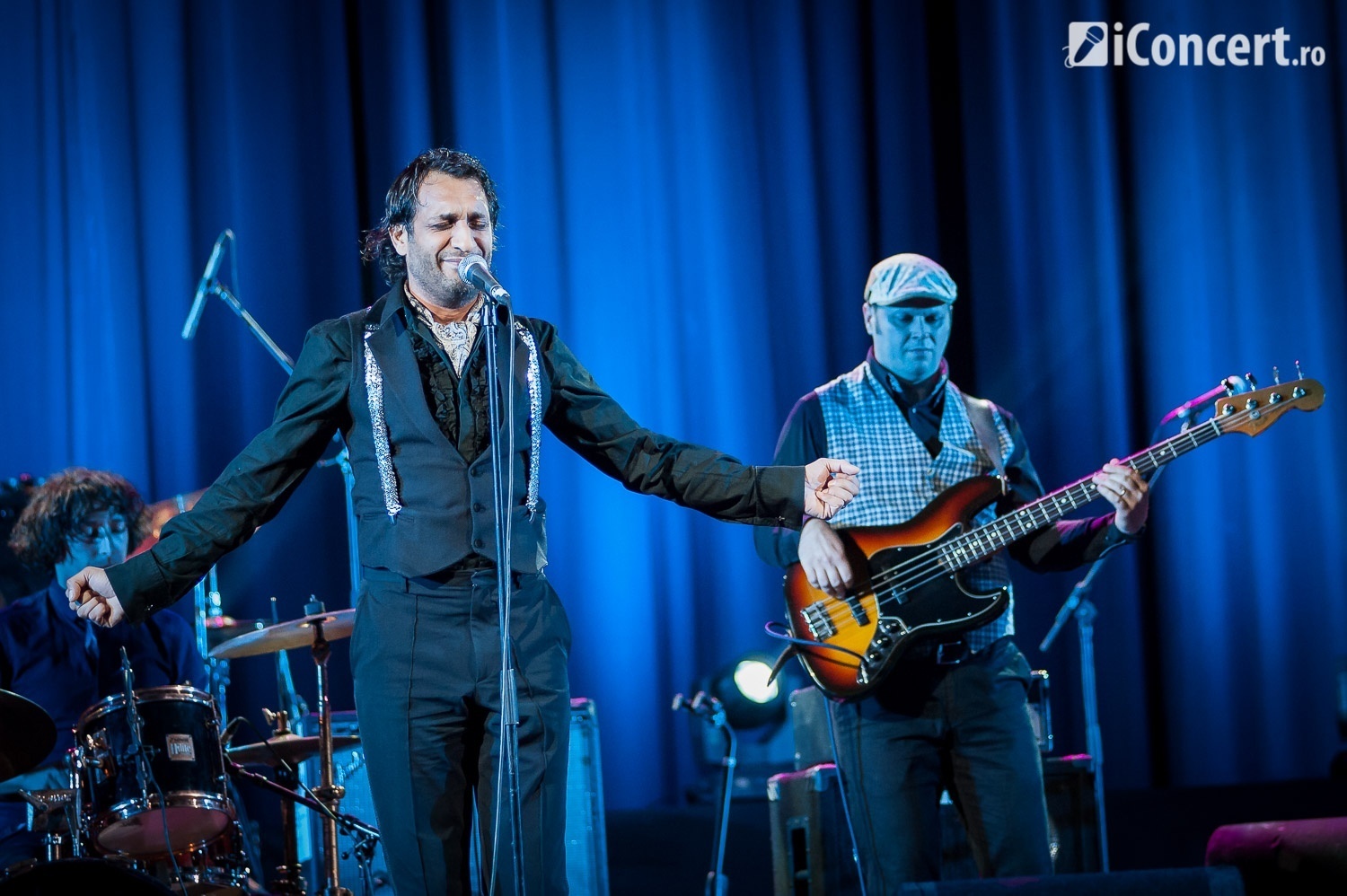 Iulian Canaf, în deschiderea show-ului The "Original" Blues Brothers Band - Foto: Fabian Radu / iConcert.ro